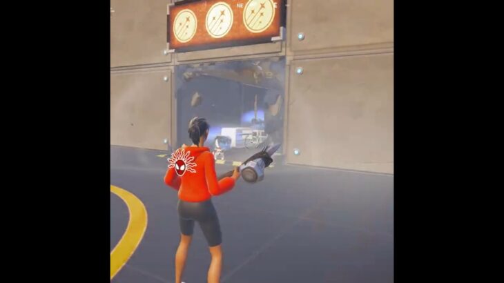 絶対に壊せない無敵の扉を破壊したり透明な床ができるチート武器があるんだけどｗｗ#フォートナイト #shorts